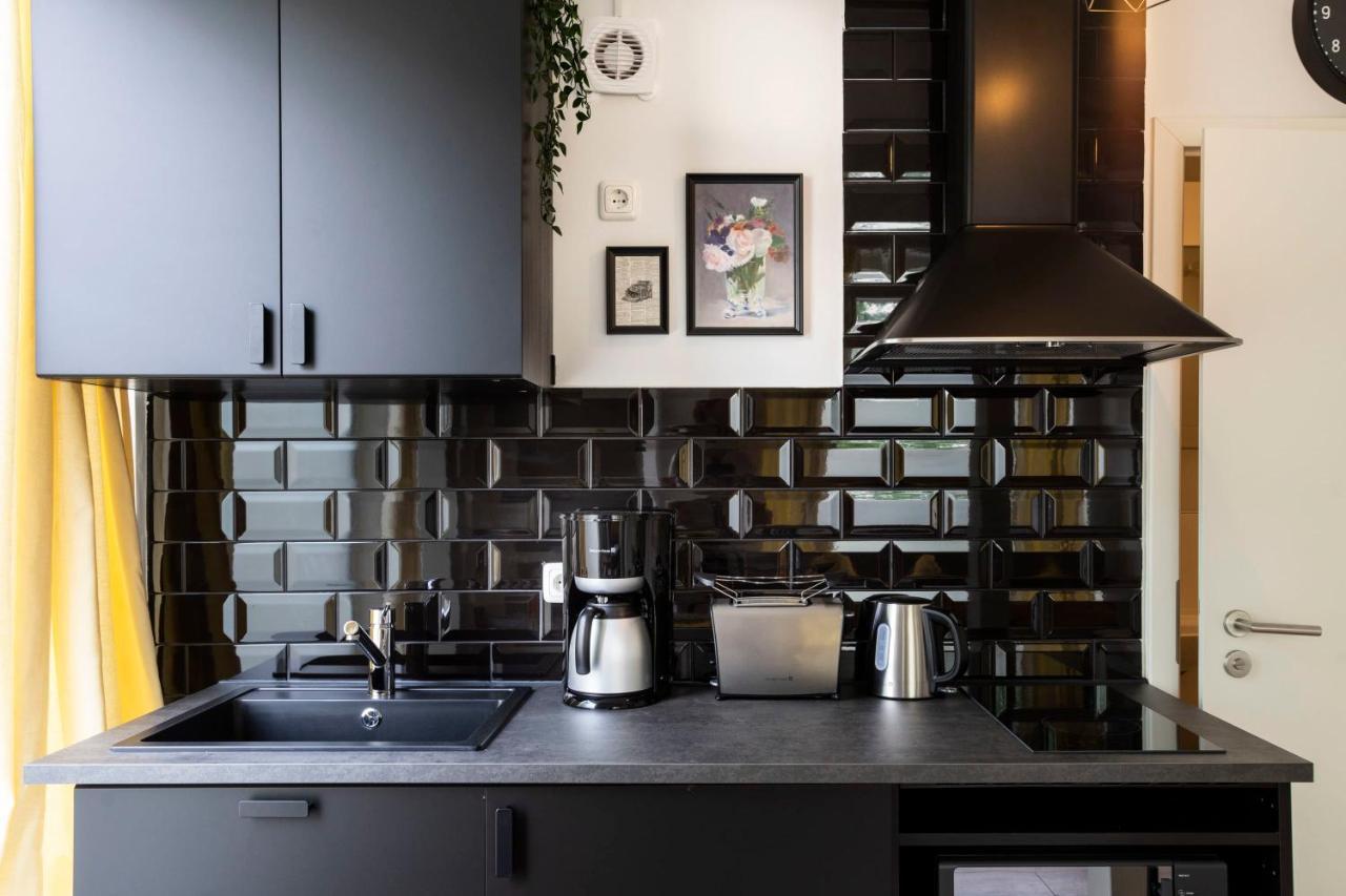 Homely Loft Style Apartment In Berlin Wilmersdorf ภายนอก รูปภาพ